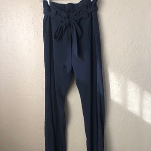 Athleta Tie front pants